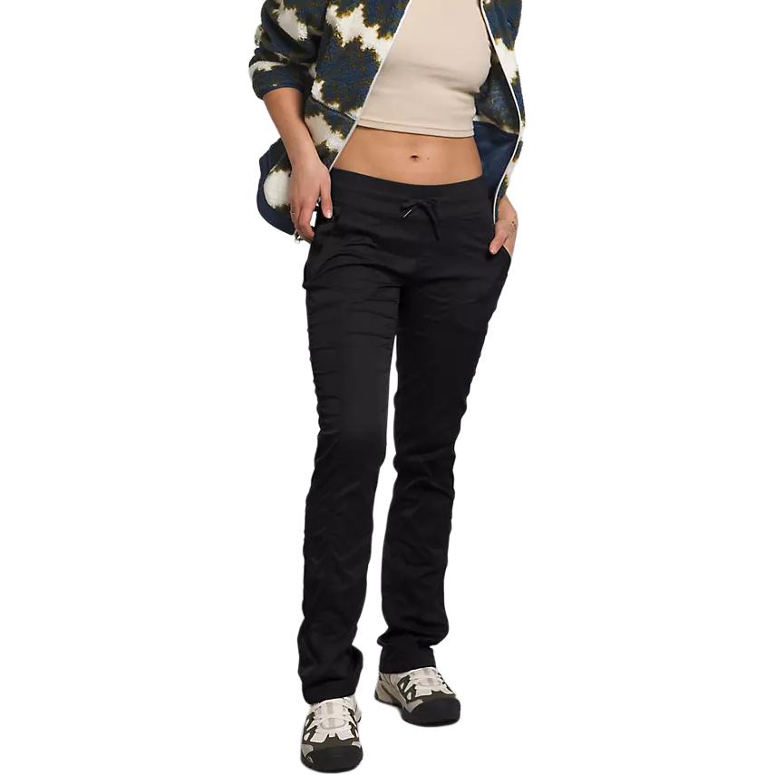 Коллекция одежды Aphrodite 2.0 Брюки Повседневные брюки Женские THE NORTH FACE, черный
Коллекция одежды Aphrodite 2.0 Брюки Повседневные брюки Женские THE NORTH FACE, черный