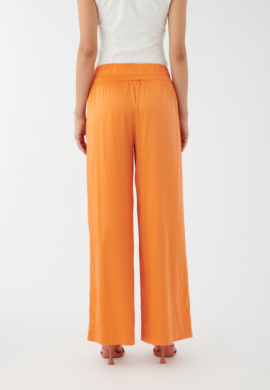 Брюки MARGODEA Dea Kudibal, оранжевый
Брюки MARGODEA Dea Kudibal, оранжевый