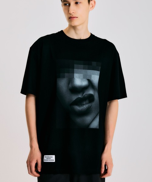 Футболка унисекс с принтом NOISE MAKER, черная
Футболка унисекс с принтом NOISE MAKER, черная