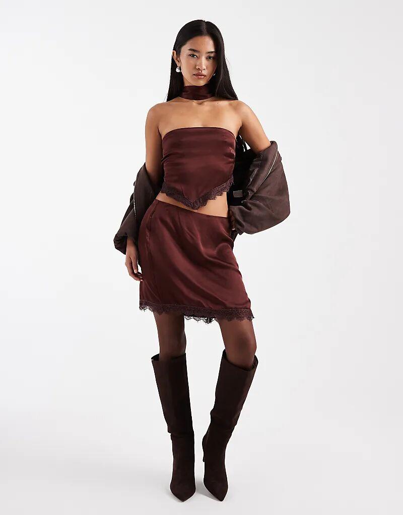 Мини-юбка Miss Selfridge с фестончатым краем, шоколадного цвета
Мини-юбка Miss Selfridge с фестончатым краем, шоколадного цвета