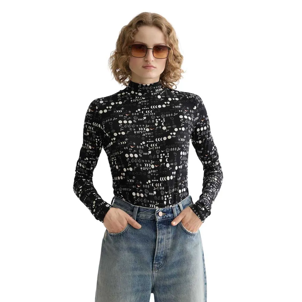 Футболка с длинным рукавом Scotch & Soda All Over Printed Mock, черный
Футболка с длинным рукавом Scotch & Soda All Over Printed Mock, черный