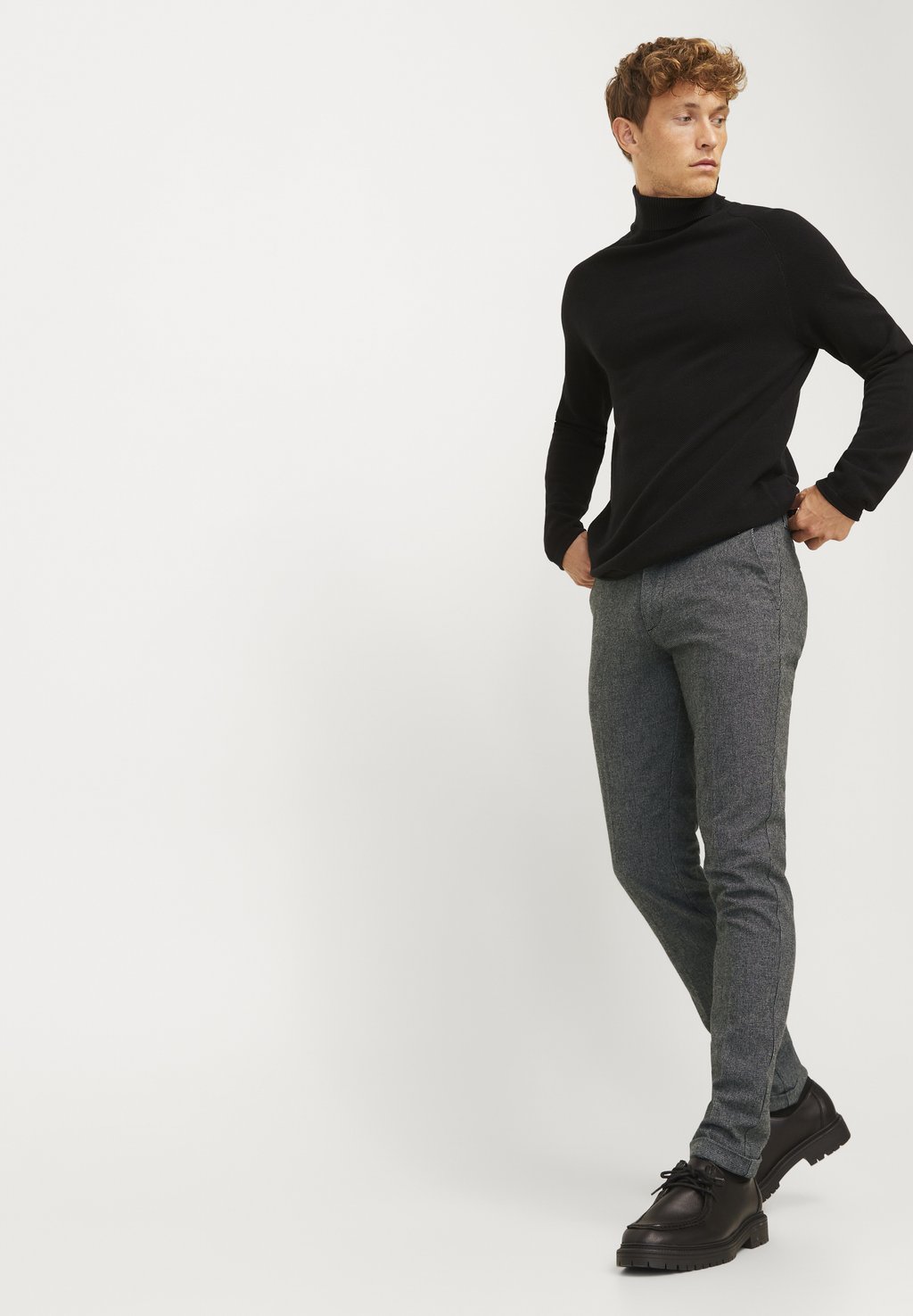 Чиносы JPSTMARCO HENRY Jack & Jones, серый
Чиносы JPSTMARCO HENRY Jack & Jones, серый