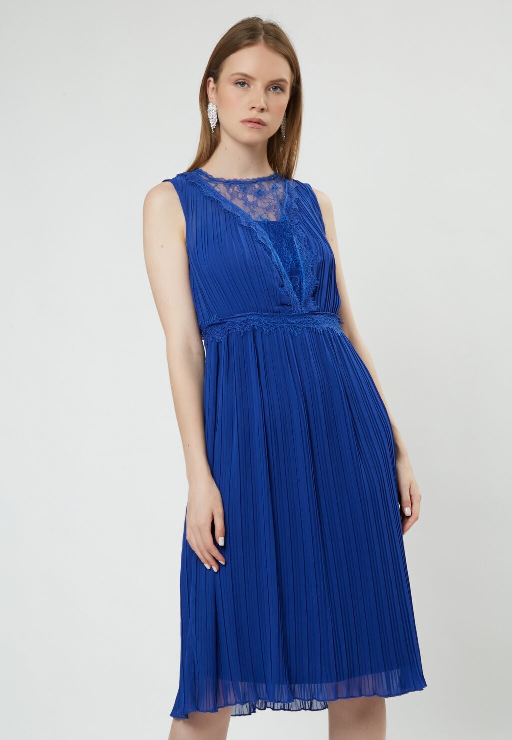 Повседневное платье INFLUENCER, цвет royal
Повседневное платье INFLUENCER, цвет royal