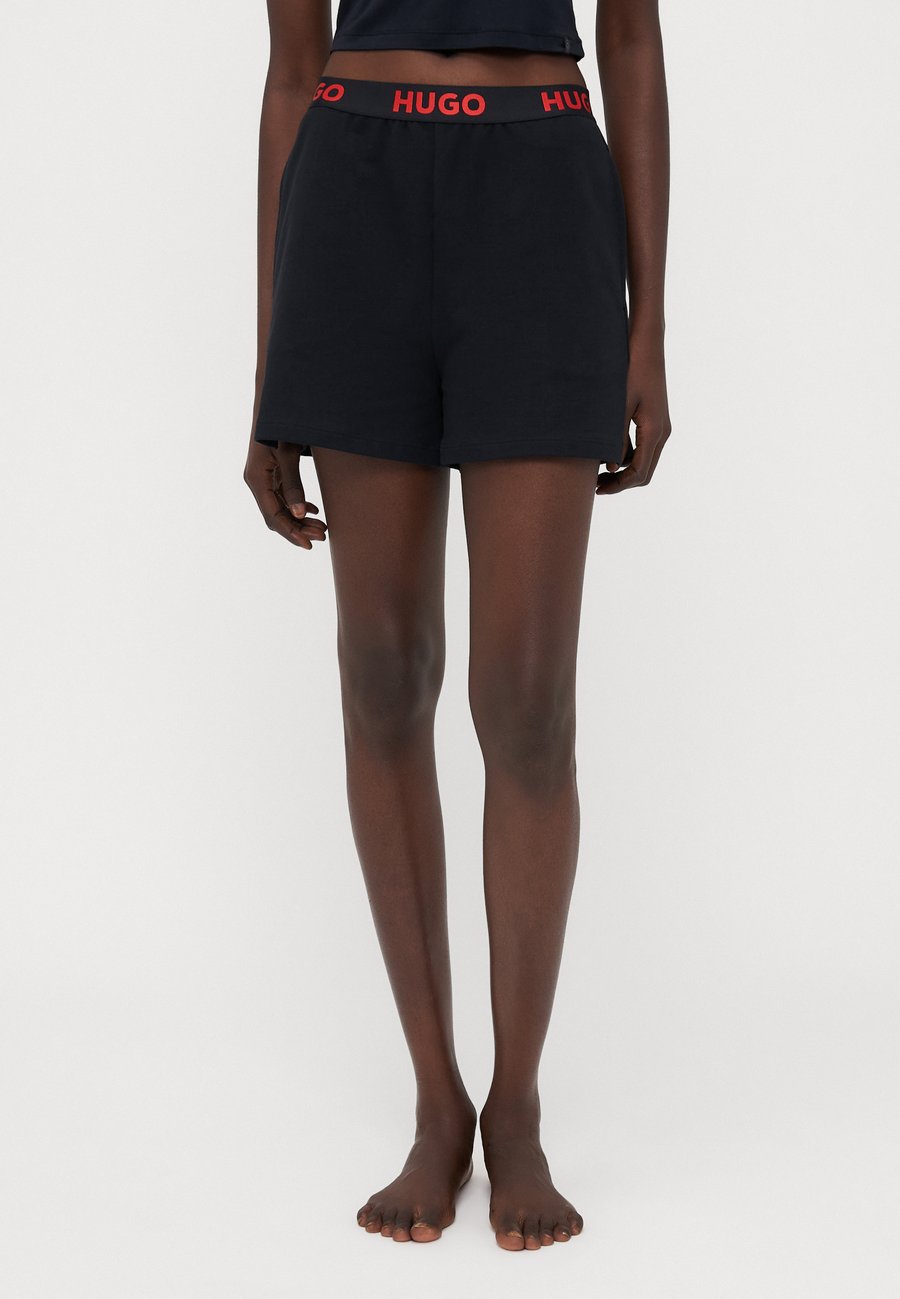 Пижамные брюки HUGO SPORTY LOGO SHORTS, Black
Пижамные брюки HUGO SPORTY LOGO SHORTS, Black