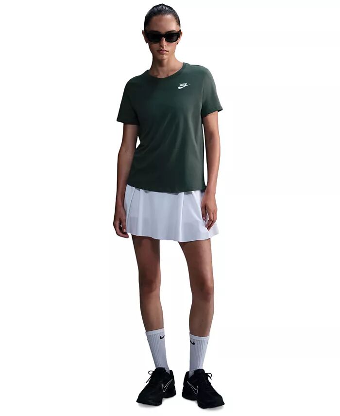 Женская спортивная футболка Club Essentials Nike, зеленый
Женская спортивная футболка Club Essentials Nike, зеленый