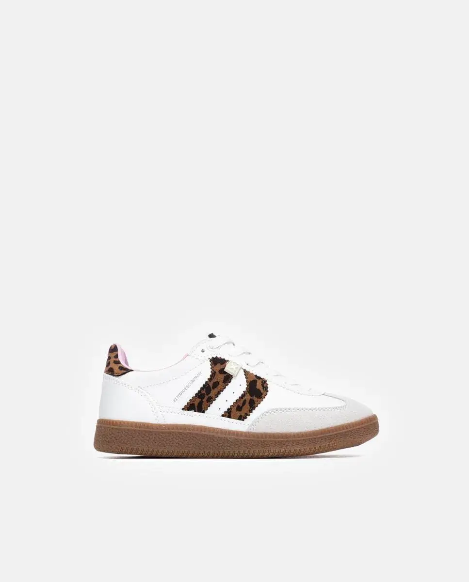 Детские кожаные кеды на шнуровке Xti, принт
Детские кожаные кеды на шнуровке Xti, принт