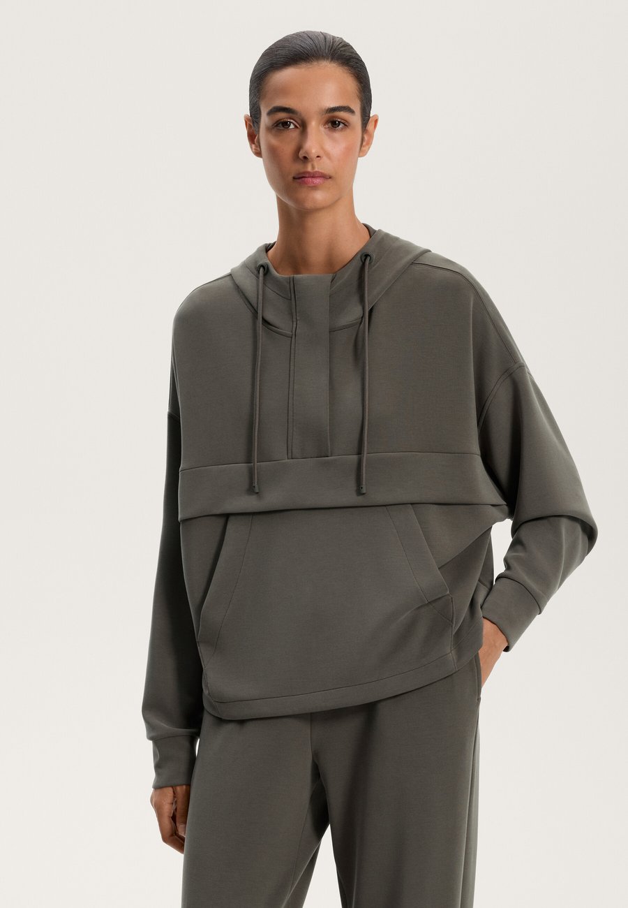 Толстовка OYSHO SOFT-TOUCH WITH ZIP, Mottled Light Grey
Толстовка OYSHO SOFT-TOUCH WITH ZIP, Mottled Light Grey