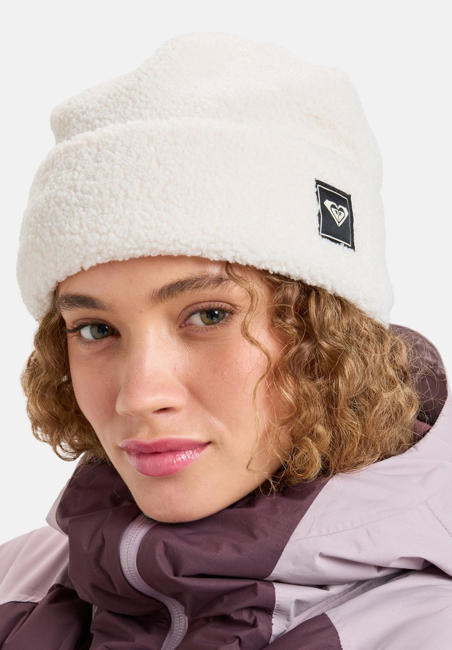 Шапка Roxy VALWOOD, Wcf/Off-White
Шапка Roxy VALWOOD, Wcf/Off-White