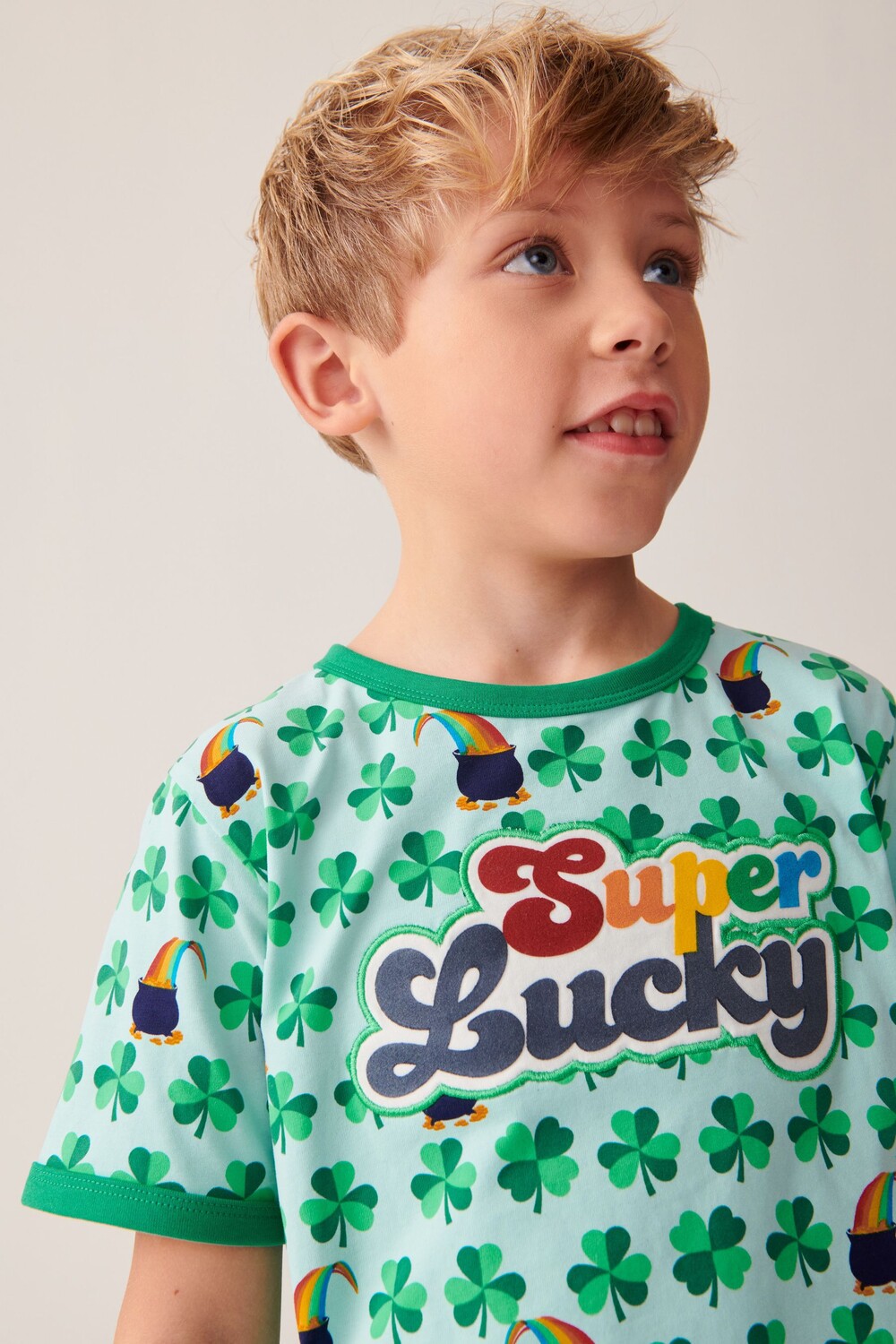 Футболка с короткими рукавами реглан и надписью Super Lucky Little Bird By Jools Oliver, зеленый
Футболка с короткими рукавами реглан и надписью Super Lucky Little Bird By Jools Oliver, зеленый