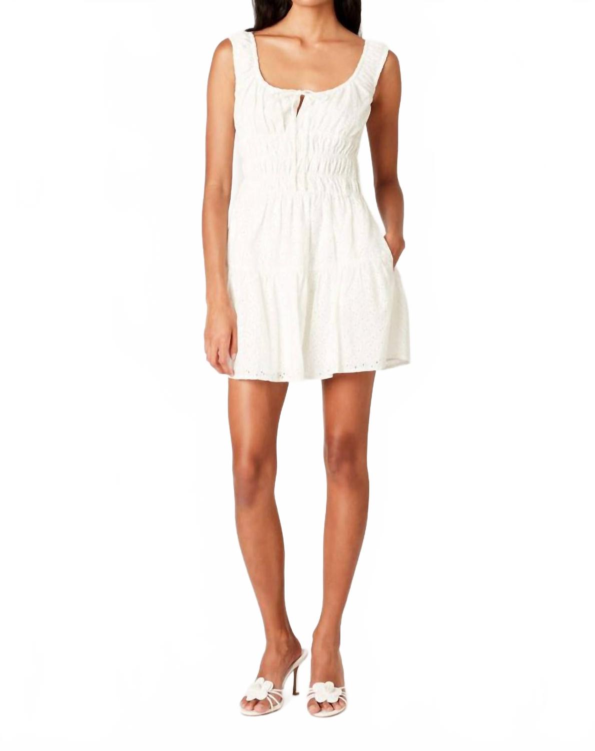 Соль мини-платье в цвете офф-уайт NIA, кремовый
Соль мини-платье в цвете офф-уайт NIA, кремовый