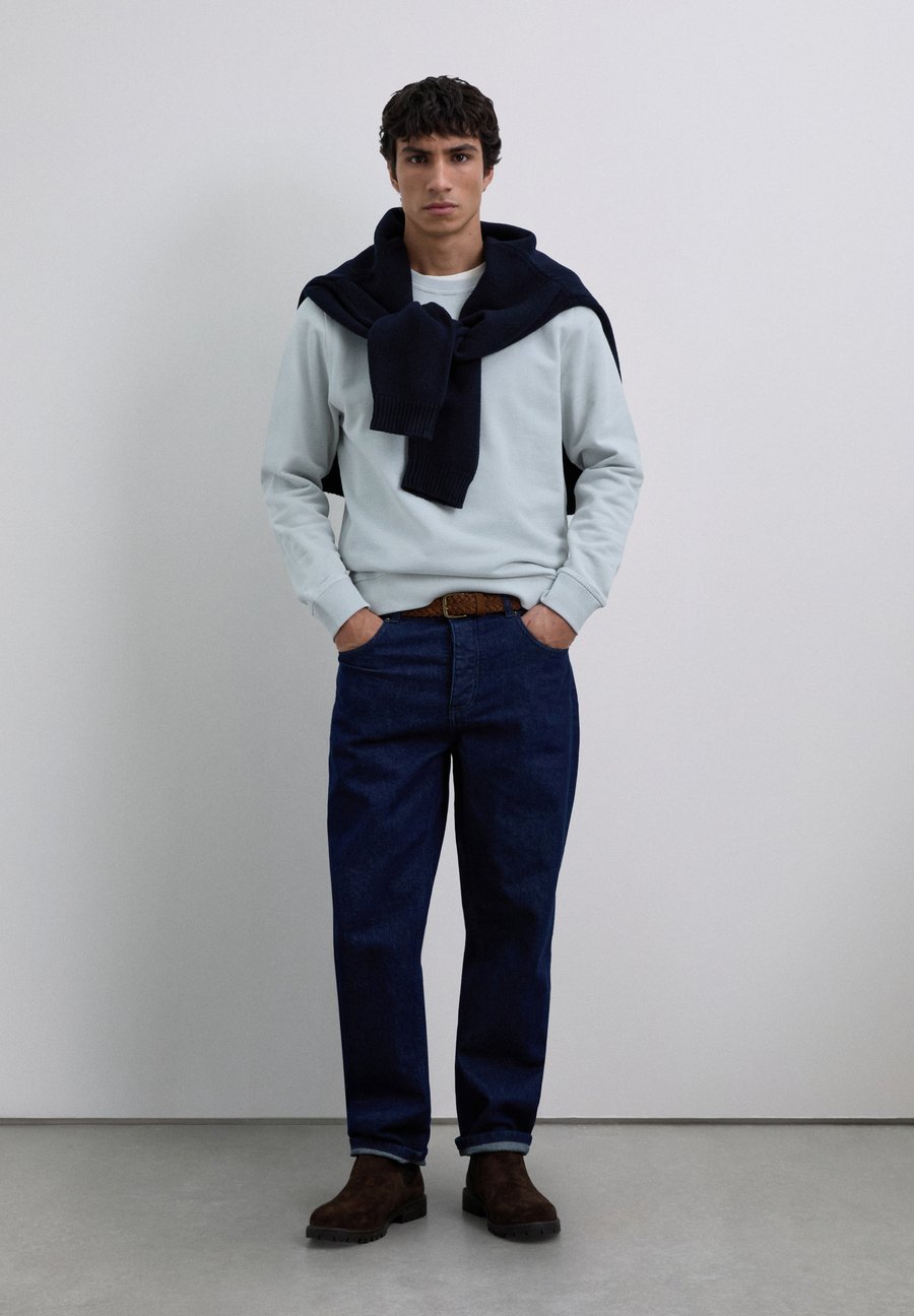 Толстовка Scalpers Sweatshirt, Light Grey
Толстовка Scalpers Sweatshirt, Light Grey