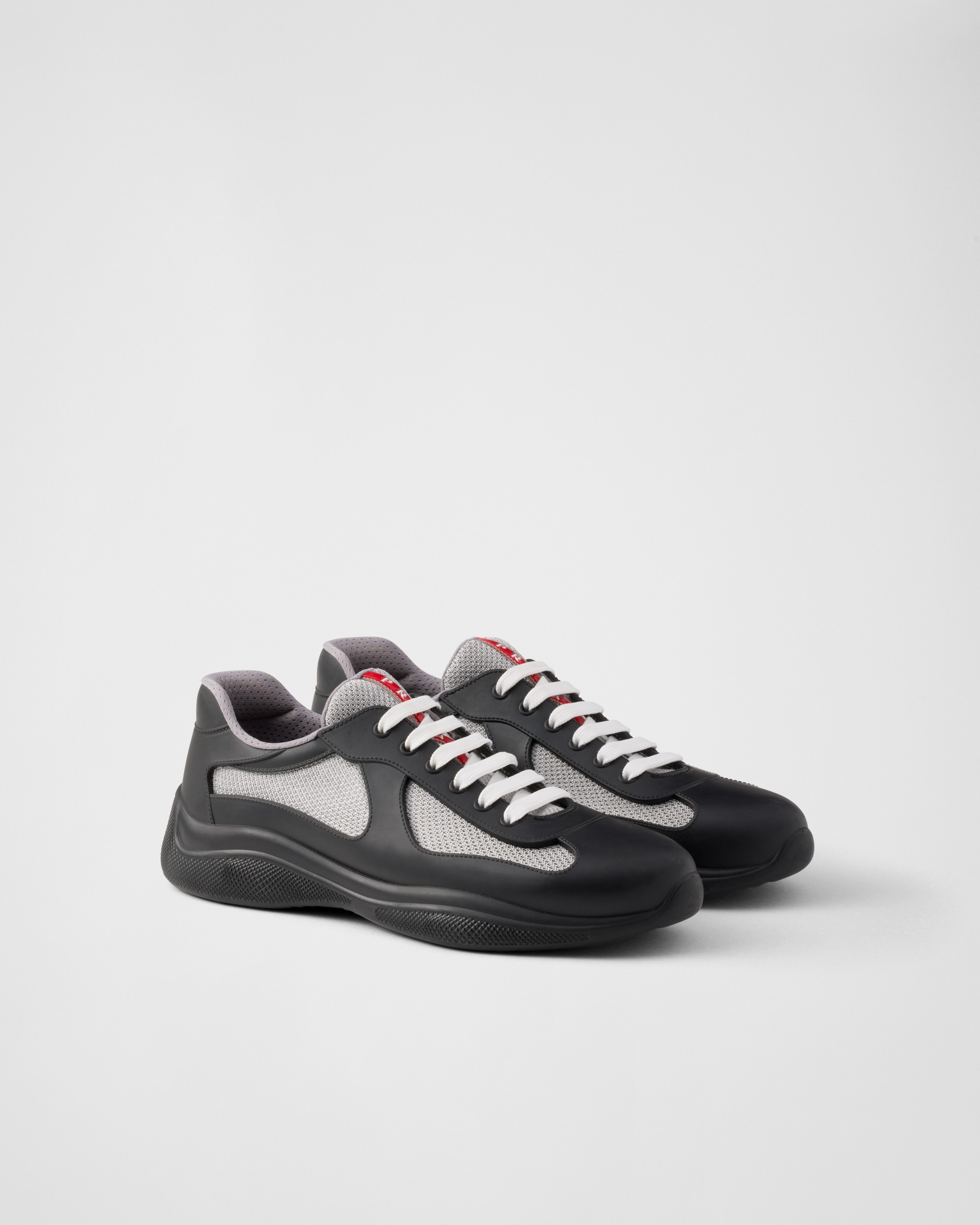 Кроссовки Prada America's Cup из мягкой резины и велосипедной ткани, черный
Кроссовки Prada America's Cup из мягкой резины и велосипедной ткани, черный