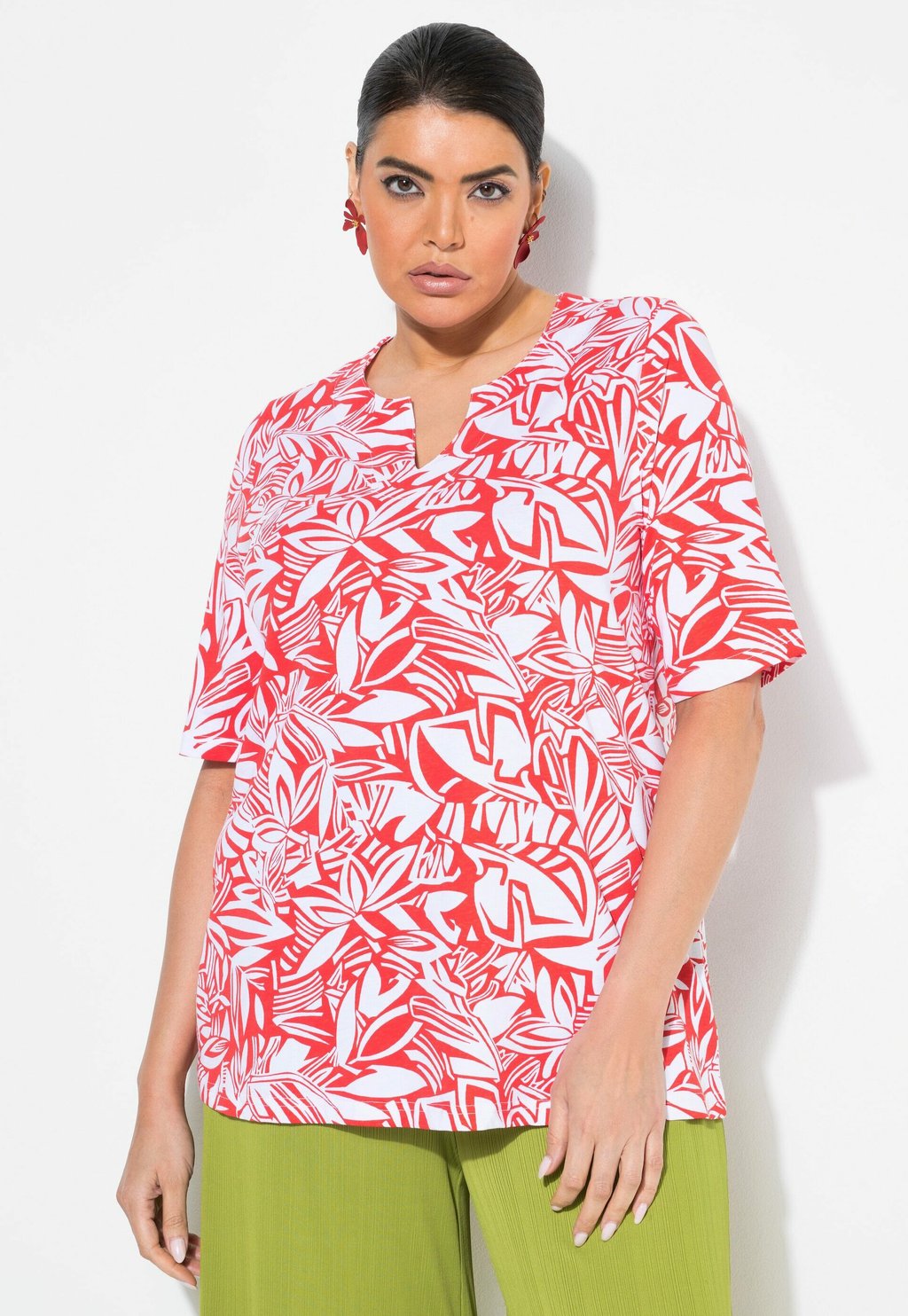 Футболка с принтом ABSTRACT FOLIAGE SHORT SLEEVE SPLIT NECK Ulla Popken, красный
Футболка с принтом ABSTRACT FOLIAGE SHORT SLEEVE SPLIT NECK Ulla Popken, красный