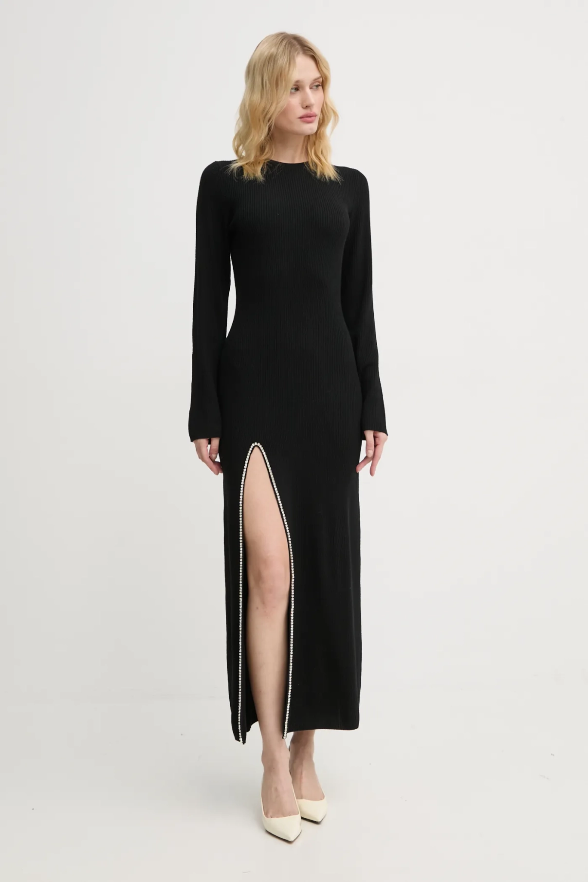 Шерстяное платье FROM FUTURE, черный
Шерстяное платье FROM FUTURE, черный