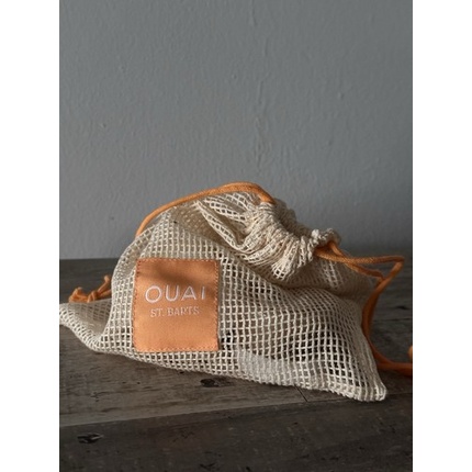 Подарочный набор со скрабом для кожи головы и тела и кремом для тела Ouai
Подарочный набор со скрабом для кожи головы и тела и кремом для тела Ouai