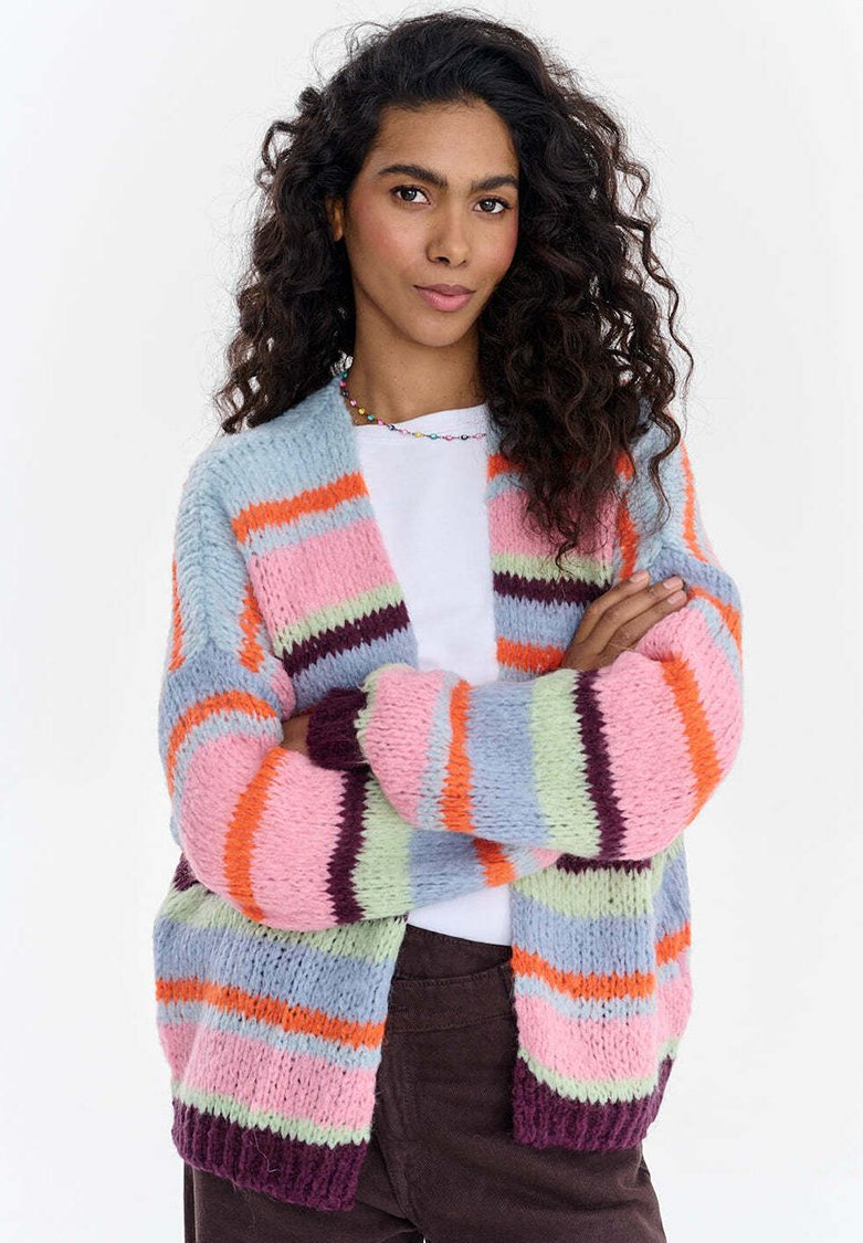 Кардиган NAOKO MOOD BOOSTER, Pink
Кардиган NAOKO MOOD BOOSTER, Pink