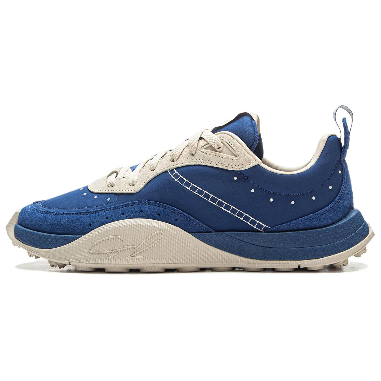 Wade 1% нескользящие амортизирующие износостойкие отскок низкие баскетбольные кроссовки мужские LINING, бежевый/синий
Wade 1% нескользящие амортизирующие износостойкие отскок низкие баскетбольные кроссовки мужские LINING, бежевый/синий