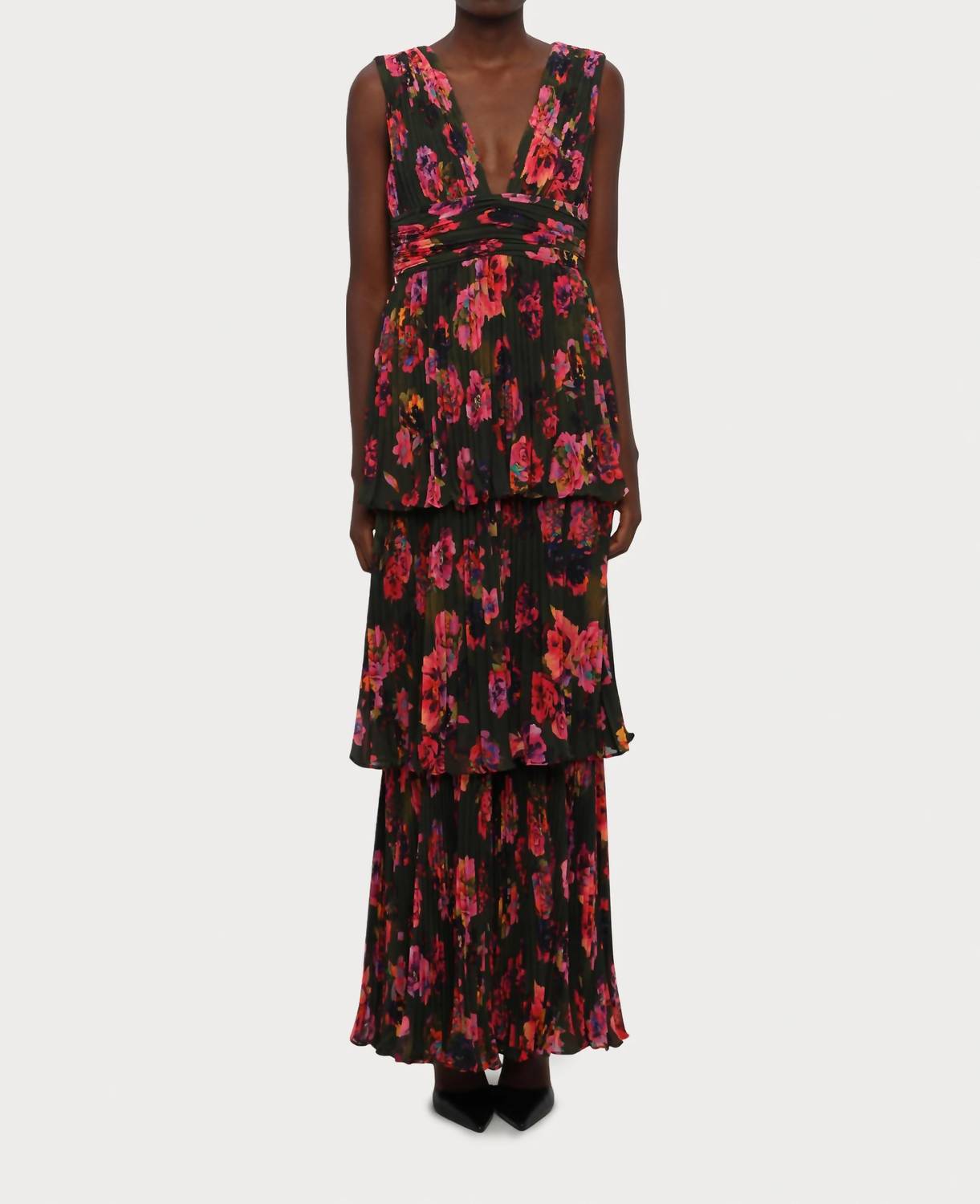 Платье Fluer Deep V с плиссировкой в цвете Earthy Garden Amur, Earthy Garden
Платье Fluer Deep V с плиссировкой в цвете Earthy Garden Amur, Earthy Garden