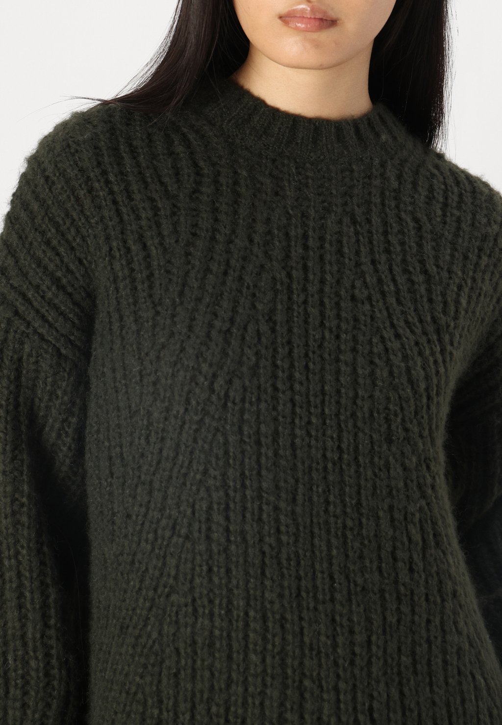 Джемпер ONLLELA LIFE LOOSE O NECK ONLY, темно-зеленый
Джемпер ONLLELA LIFE LOOSE O NECK ONLY, темно-зеленый