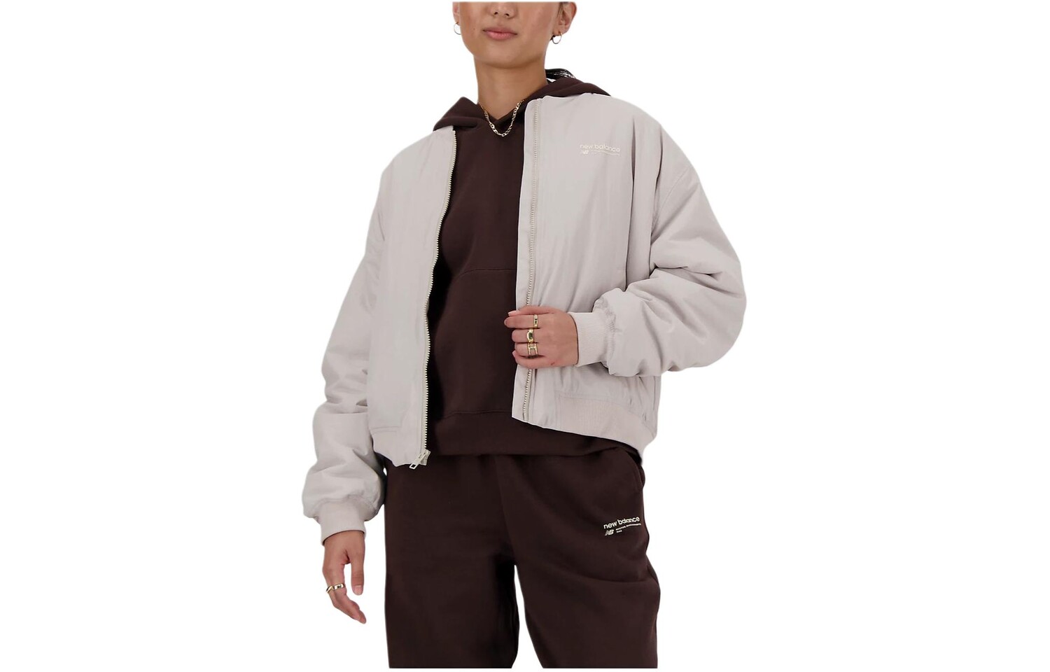 IU Куртка женская белая New Balance
IU Куртка женская белая New Balance