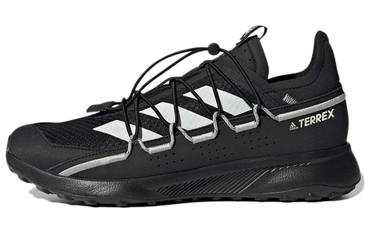VOYAGER 21 Кроссовки мужские низкие черные/белые Adidas
VOYAGER 21 Кроссовки мужские низкие черные/белые Adidas