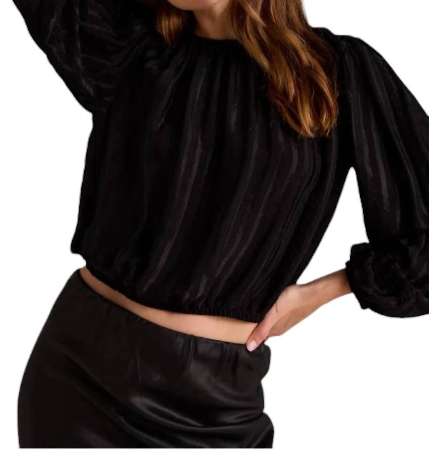 Эластичный топ со сборками черного цвета Bella Dahl
Эластичный топ со сборками черного цвета Bella Dahl