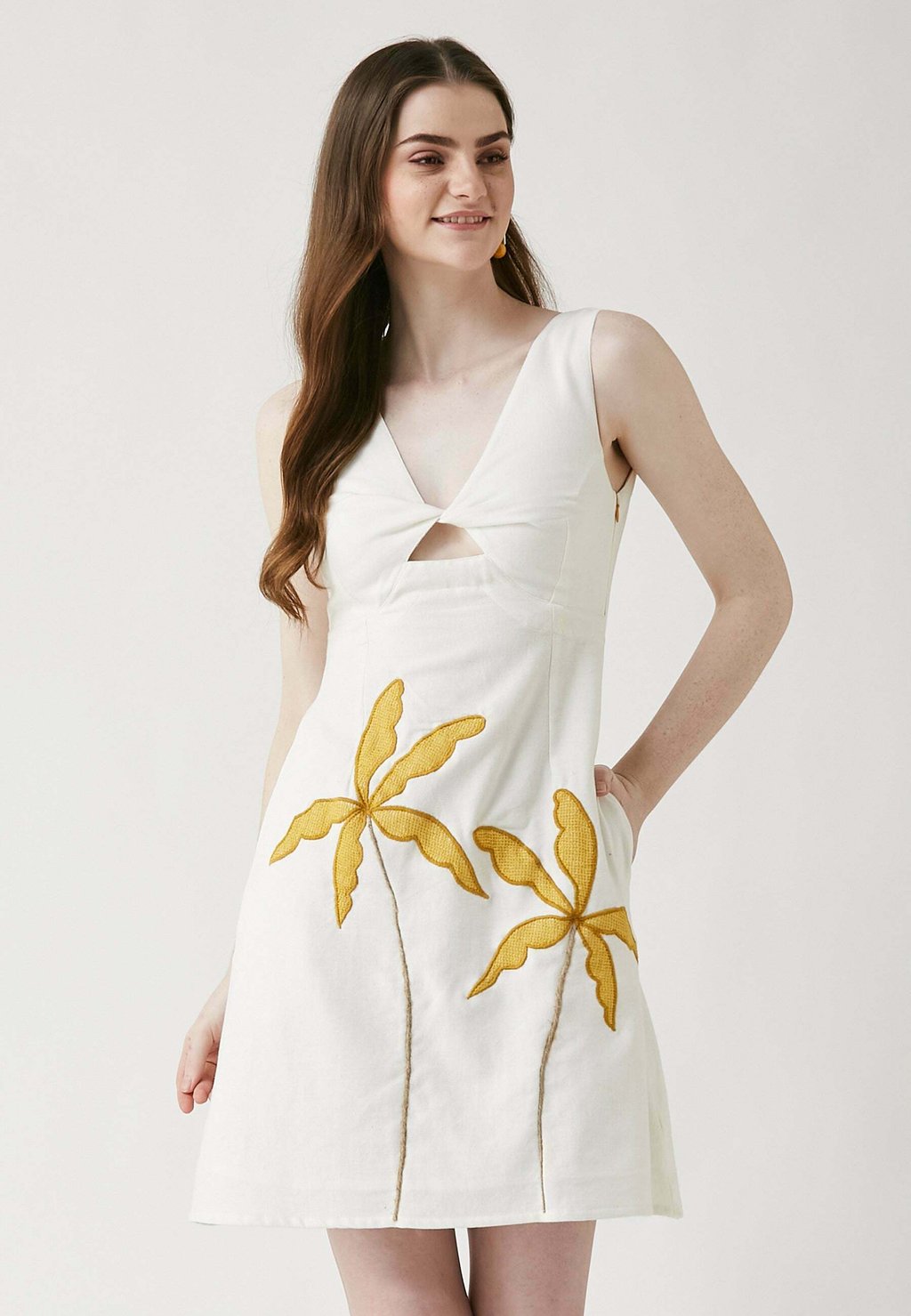 Повседневное платье Be Sunset, белый
Повседневное платье Be Sunset, белый