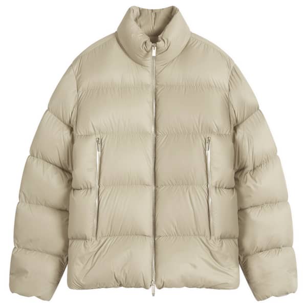 Мягкая на ощупь легкая куртка из переработанного нейлона Tarn Moncler, бежевый
Мягкая на ощупь легкая куртка из переработанного нейлона Tarn Moncler, бежевый