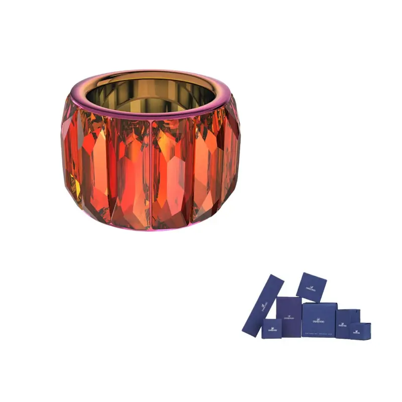 Кольцо с кристаллами Swarovski
Кольцо с кристаллами Swarovski