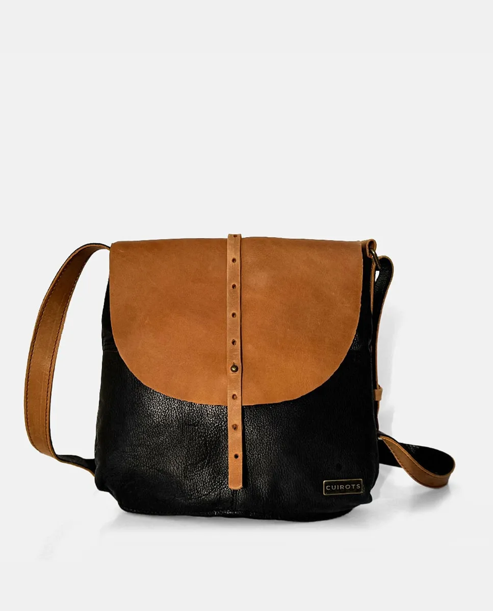 Средняя сумка через плечо с ОРИГИНАЛЬНЫМ кожаным клапаном CUIROTS, черный
Средняя сумка через плечо с ОРИГИНАЛЬНЫМ кожаным клапаном CUIROTS, черный