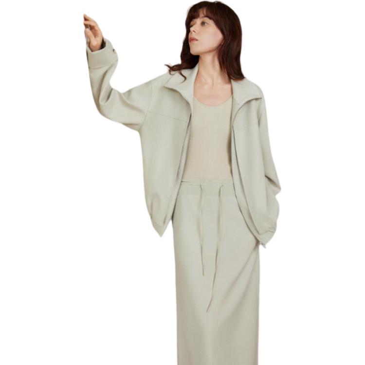 ELLE Кроп-пальто женское серо-зеленое со стойкой
ELLE Кроп-пальто женское серо-зеленое со стойкой