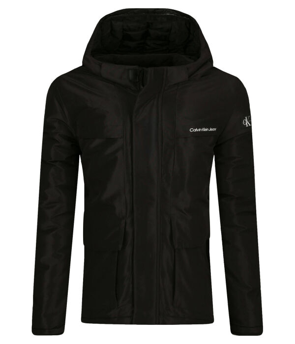 Куртка детская Calvin Klein Jeans с капюшоном и накладными карманами, черный
Куртка детская Calvin Klein Jeans с капюшоном и накладными карманами, черный