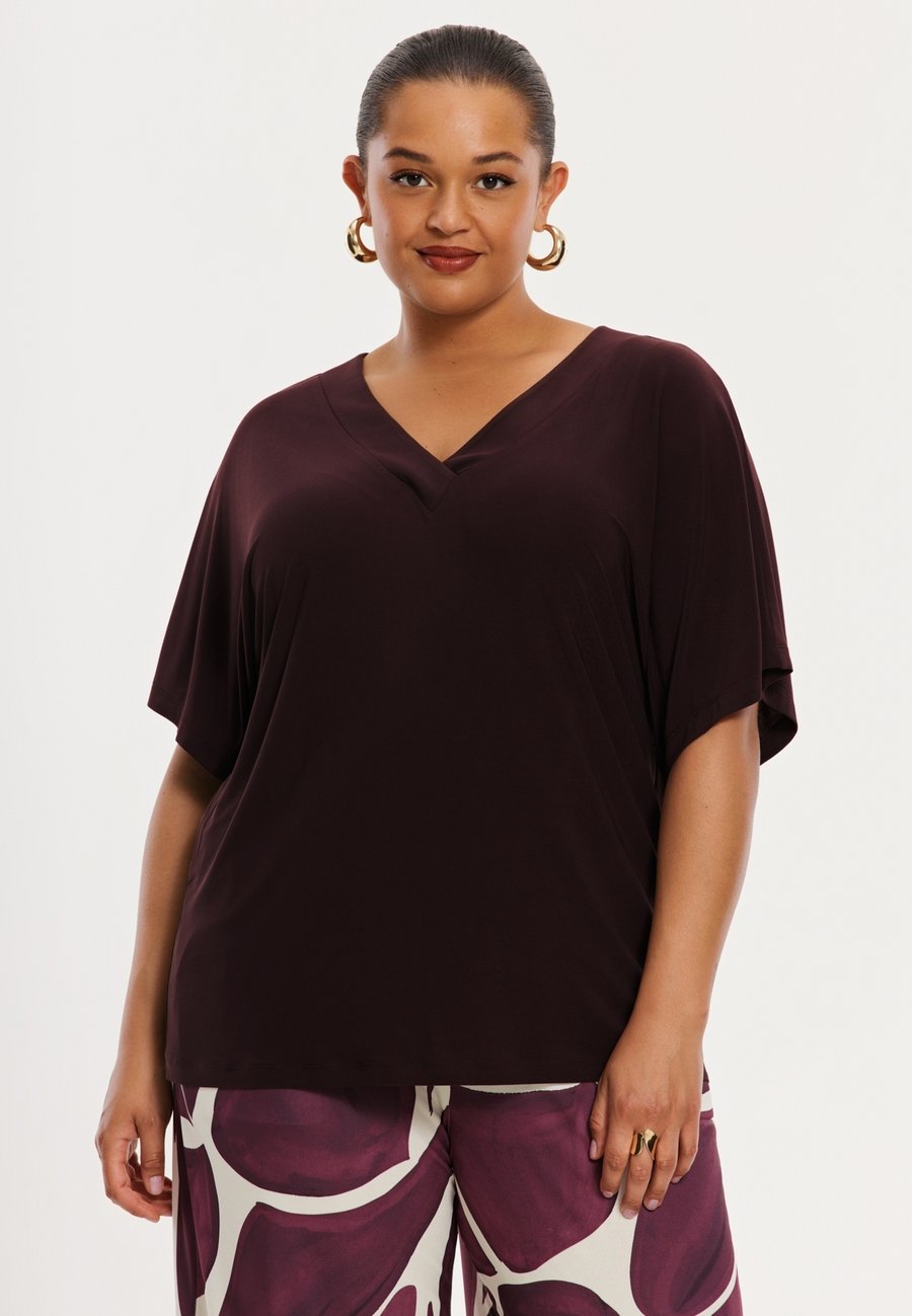Футболка YOEK Basic T-shirt, Dunkelrot/Dark Red, Красный, Футболка YOEK Basic T-shirt, Dunkelrot/Dark Red
Футболка YOEK Basic T-shirt, Dunkelrot/Dark Red, Красный, Футболка YOEK Basic T-shirt, Dunkelrot/Dark Red