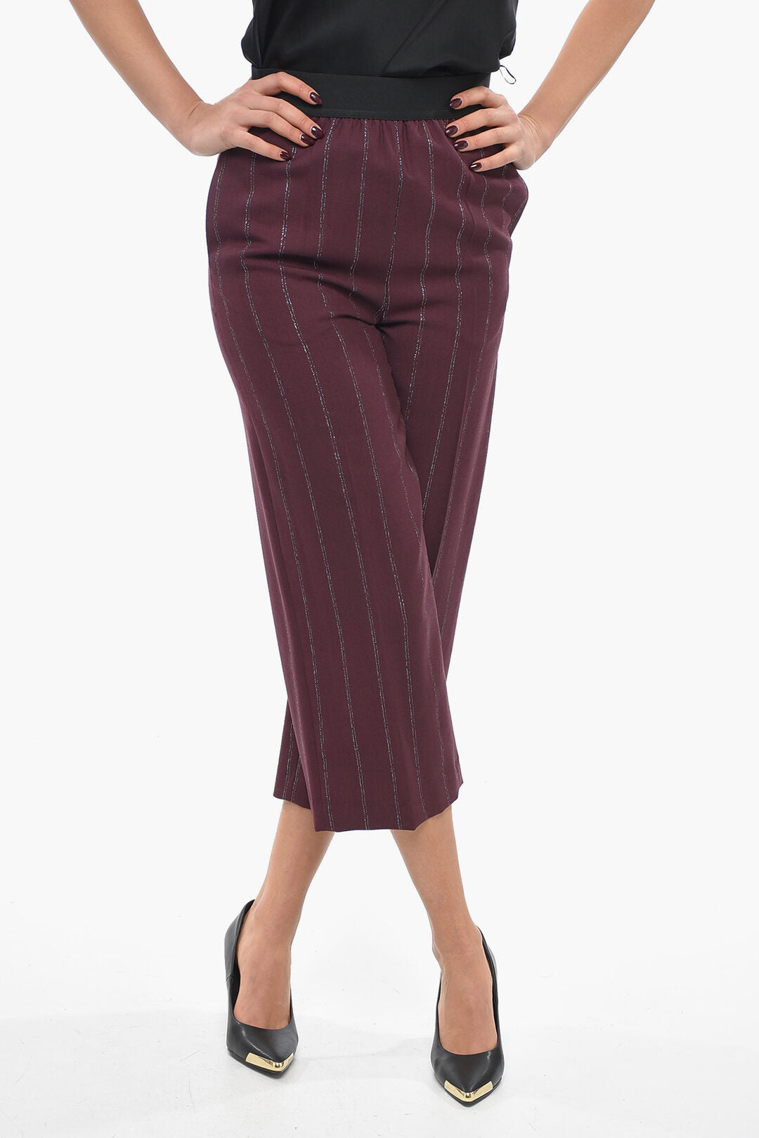 Укороченные брюки Stella McCartney из шерстяной смеси с деталями из люрекса, фиолетовый
Укороченные брюки Stella McCartney из шерстяной смеси с деталями из люрекса, фиолетовый
