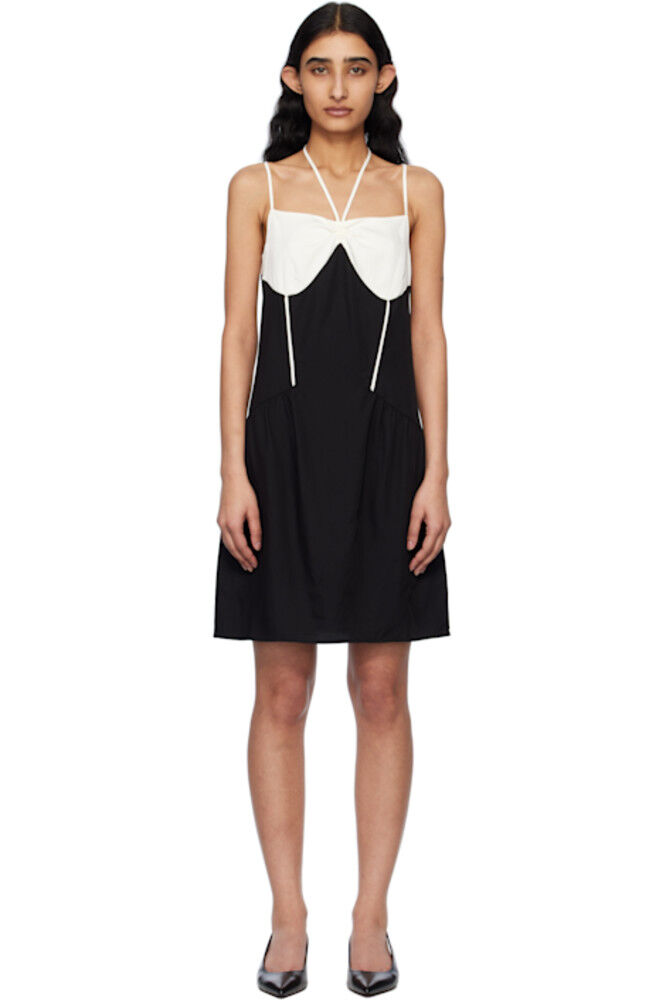 Мини-платье на бретельках с черно-белым узором Kijun
Мини-платье на бретельках с черно-белым узором Kijun