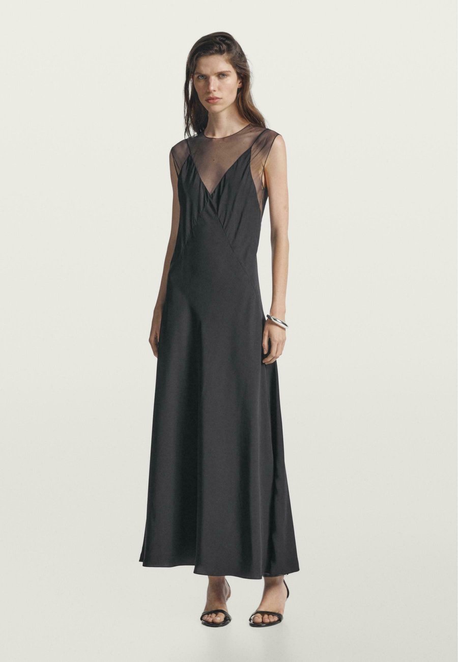 Платье Massimo Dutti LONG WITH SHEER DETAIL , Black
Платье Massimo Dutti LONG WITH SHEER DETAIL , Black
