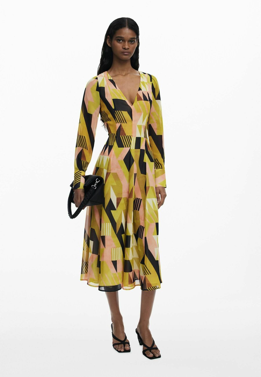 Платье Desigual Day dress, Mix/Light Yellow
Платье Desigual Day dress, Mix/Light Yellow