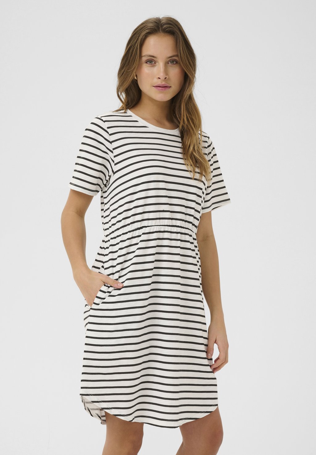 Платье из джерси CUMARLIE BIANA Culture, белый
Платье из джерси CUMARLIE BIANA Culture, белый