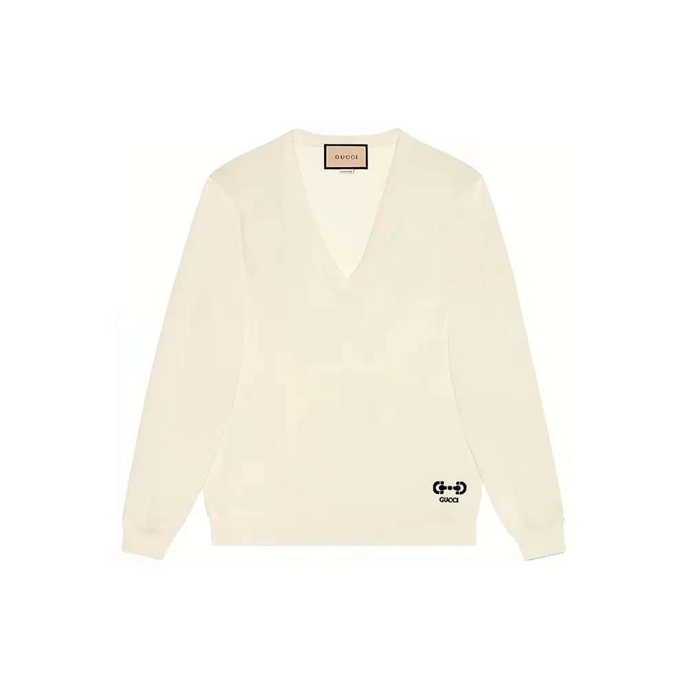 Футболка с V-образным вырезом и вышитым логотипом GUCCI, цвет слоновая кость
Футболка с V-образным вырезом и вышитым логотипом GUCCI, цвет слоновая кость