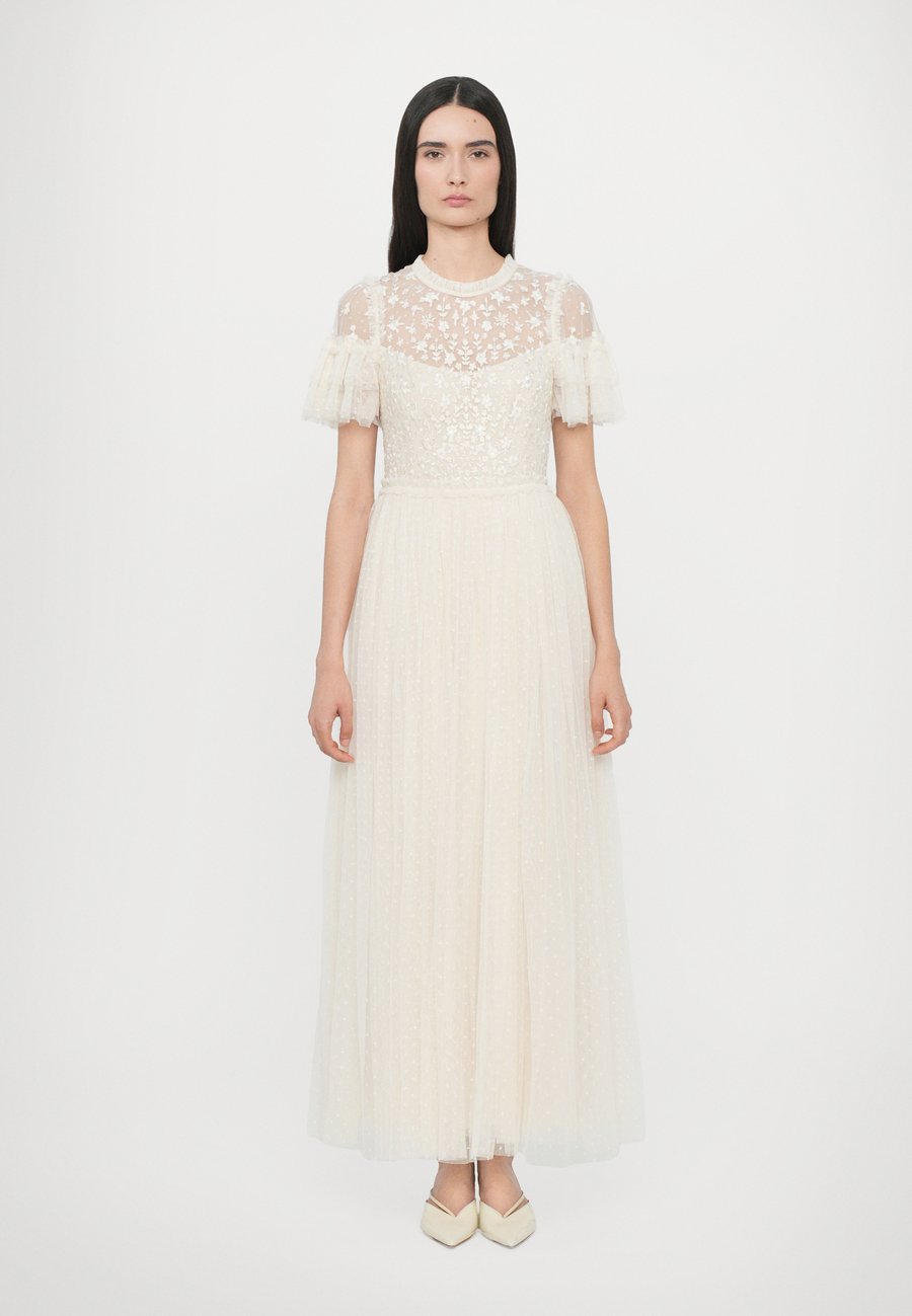 Платье Needle & Thread FLOWERBED BODICE ROUND NECK ANKLE GOWN, Cream/Off-White
Платье Needle & Thread FLOWERBED BODICE ROUND NECK ANKLE GOWN, Cream/Off-White