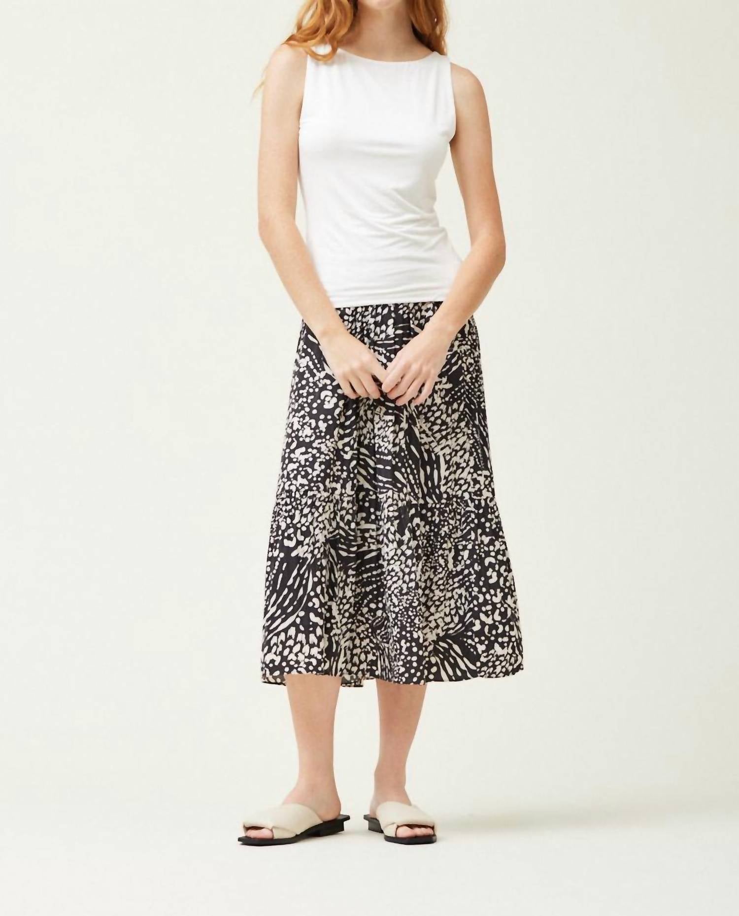 Мягкий трикотажный топ без рукавов в цвете Off-White GRADE & GATHER
Мягкий трикотажный топ без рукавов в цвете Off-White GRADE & GATHER