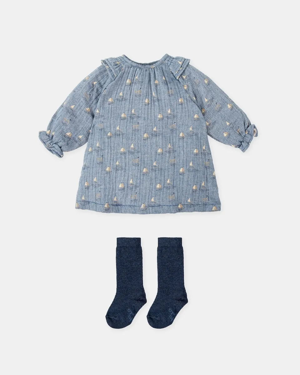 Детский комплект с платьем "Фарфоровые корабли" и носочками Tutto Piccolo, светло-голубой
Детский комплект с платьем "Фарфоровые корабли" и носочками Tutto Piccolo, светло-голубой