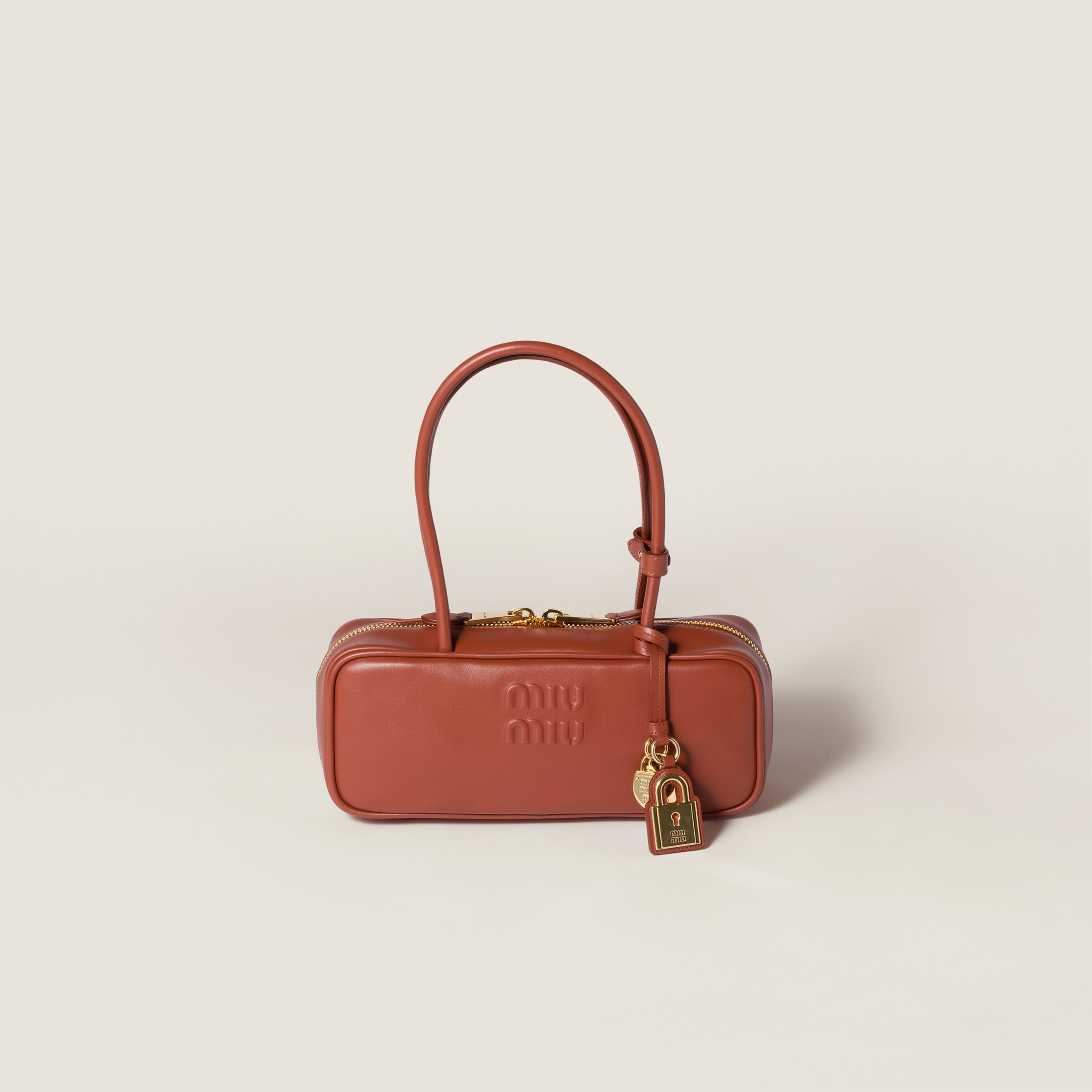 Сумка beau из кожи MIU MIU, ржавчина
Сумка beau из кожи MIU MIU, ржавчина