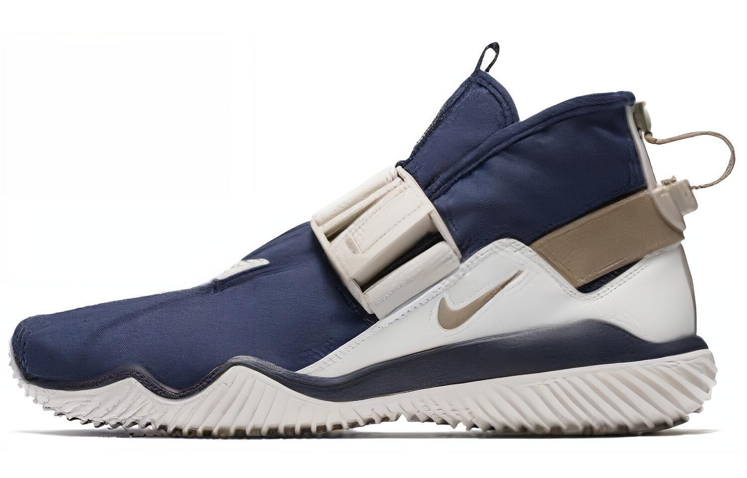 ACG.07.KMTR Кроссовки для мужчин средней высоты
ACG.07.KMTR Кроссовки для мужчин средней высоты