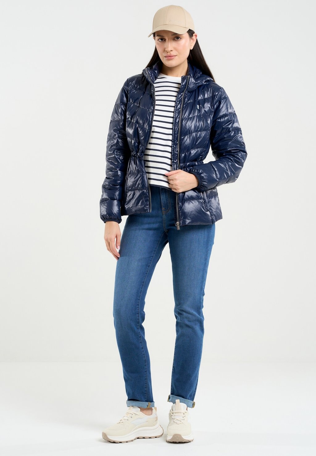 Пуховик ANISSA Big Star, темно-синий
Пуховик ANISSA Big Star, темно-синий