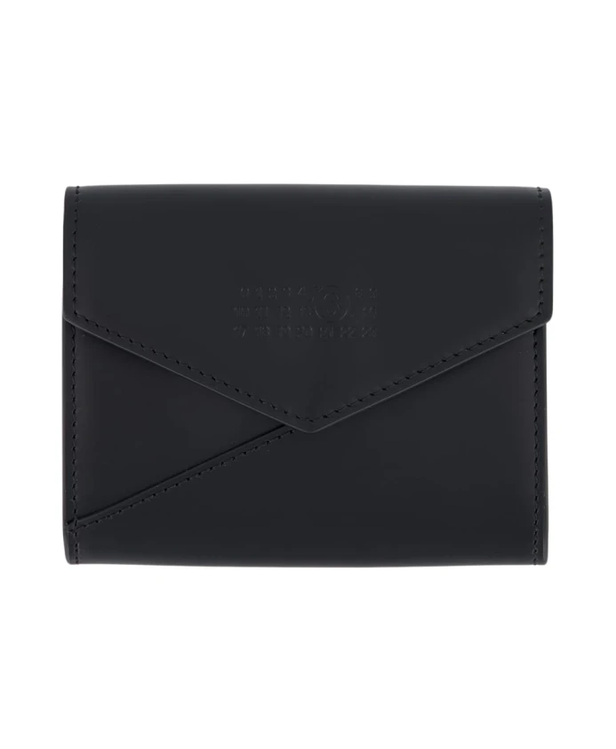 Минималистичный черный кожаный кошелек с клапаном Mm6 Maison Margiela, черный
Минималистичный черный кожаный кошелек с клапаном Mm6 Maison Margiela, черный