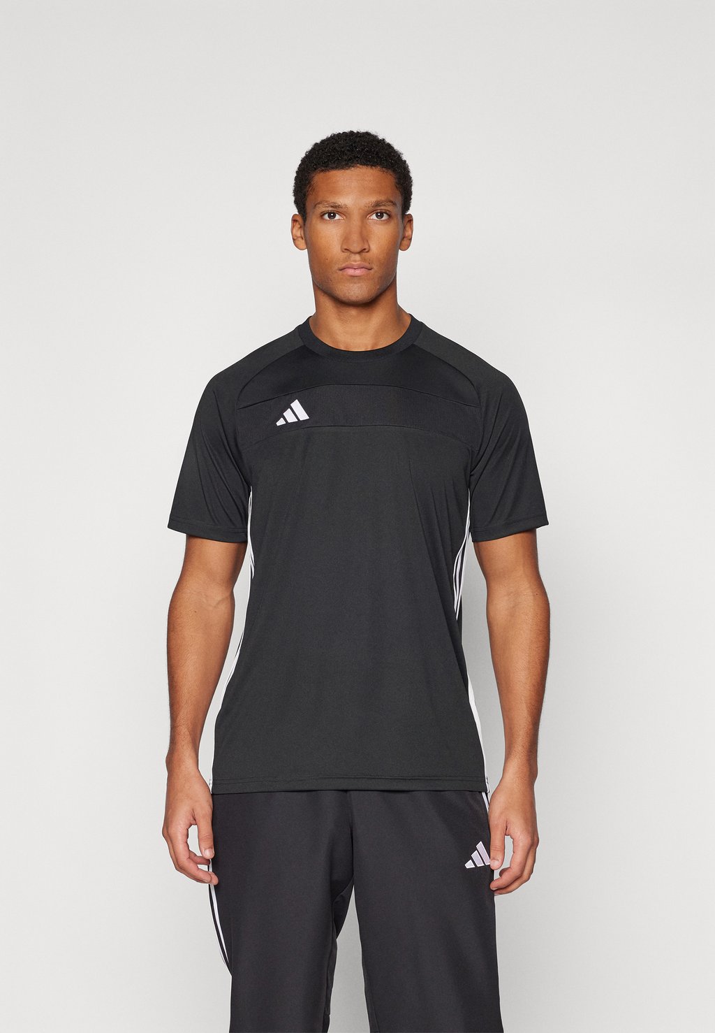 Спортивная футболка adidas Performance, черный
Спортивная футболка adidas Performance, черный