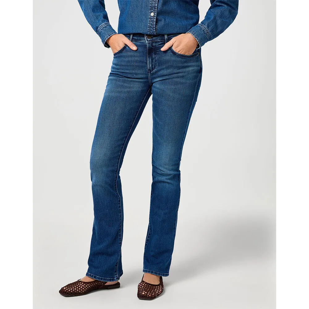 Джинсы Wrangler 5 Pocket Bootcut, синий
Джинсы Wrangler 5 Pocket Bootcut, синий