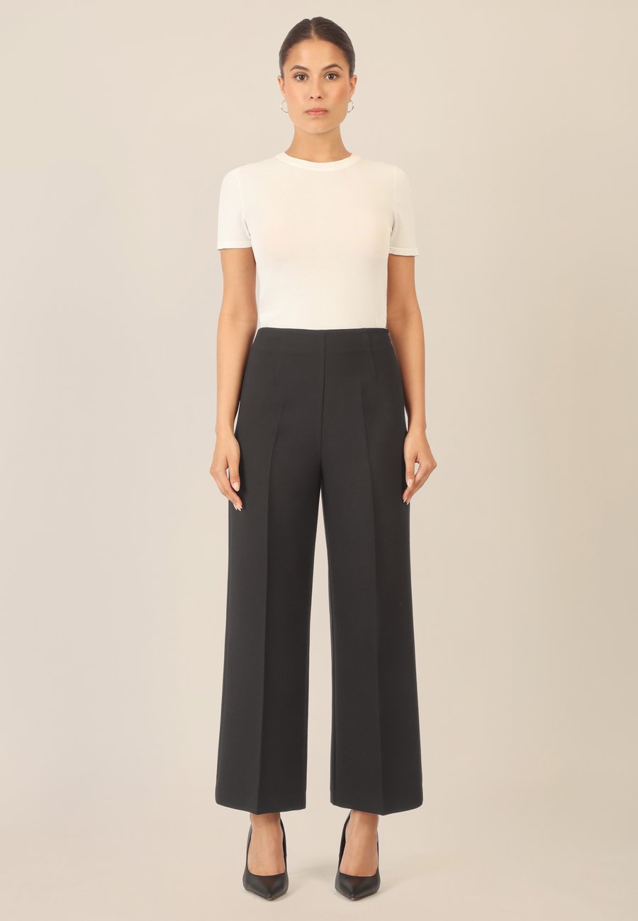 Брюки Apart CULOTTE, Schwarz/Black
Брюки Apart CULOTTE, Schwarz/Black