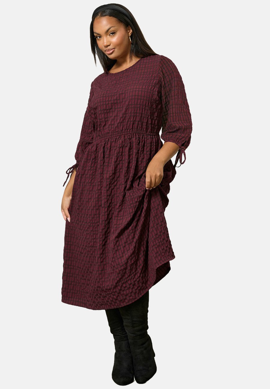 Платье Yours Clothing TEXTURED CHECK, Burgundy/Bordeaux
Платье Yours Clothing TEXTURED CHECK, Burgundy/Bordeaux